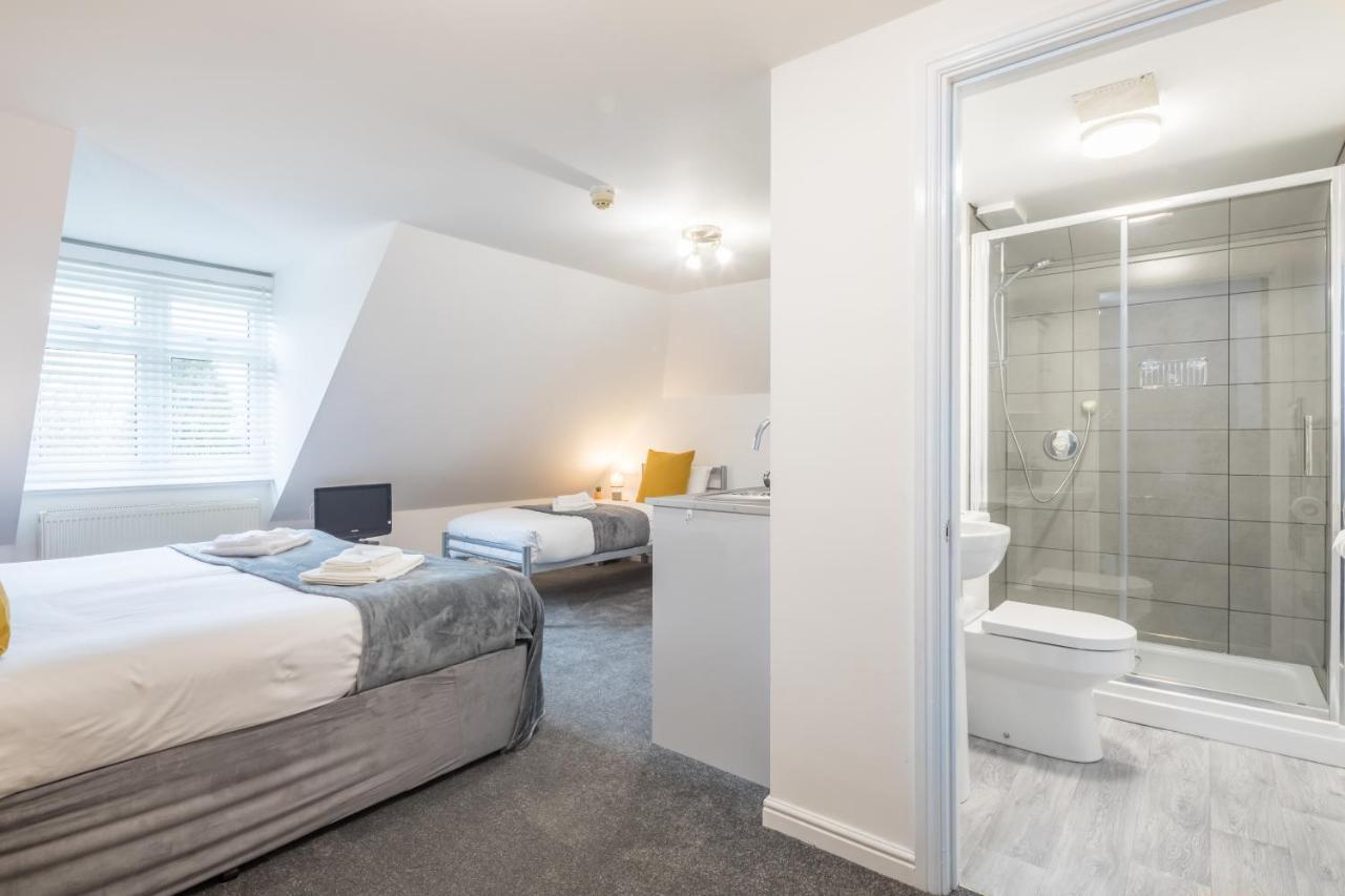Private 8 With Kitchenette By Cb No Minimum Apartment